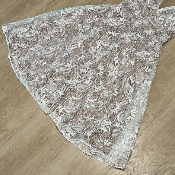 DRESS THE POPULATION Elisa Lace Fit & Flare Dress, SIZE LARGE               0110 - Picture 7 of 10